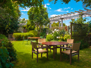 NY Landscaping Is Cool Smart landscaping can actually help keep your home cooler in summer and warmer in winter. Check out these great tips to save more.